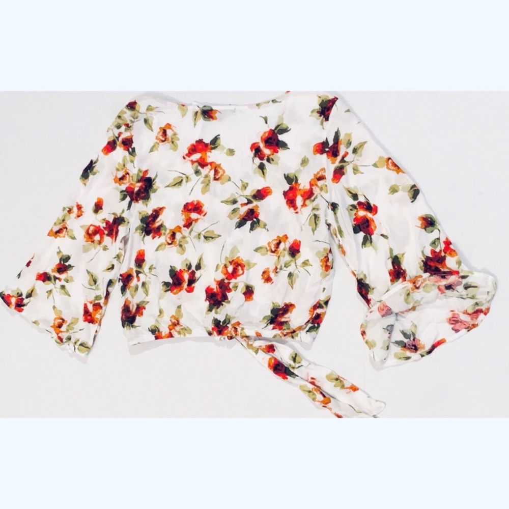 Bell Sleeve Floral Print Top.